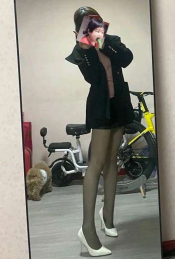 大长腿芳子