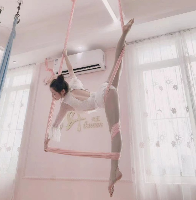 验证个身材好的瑜伽老师