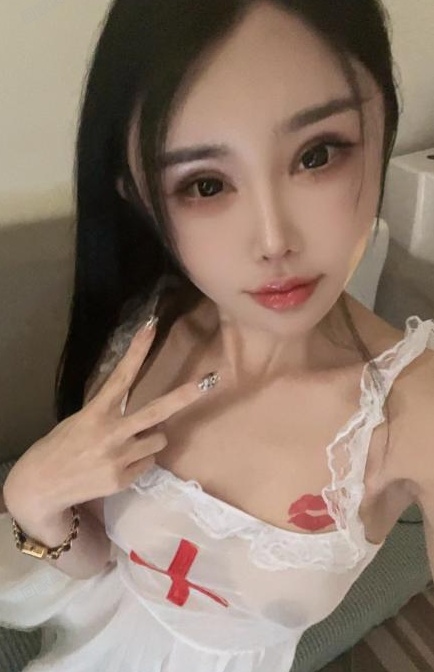 出击风骚小妖精