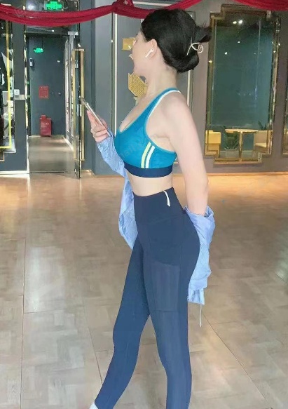 瑜伽老师小露珠