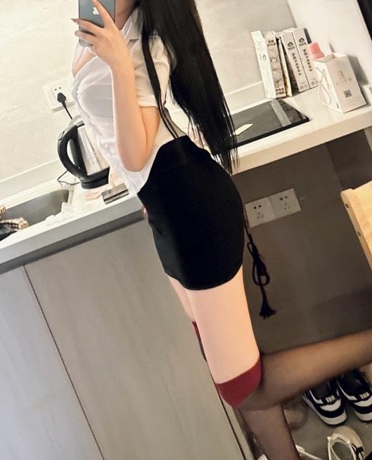 长腿颜值嫩妹米米