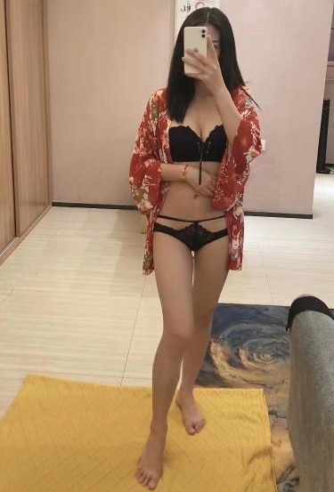 体验火辣的御姐