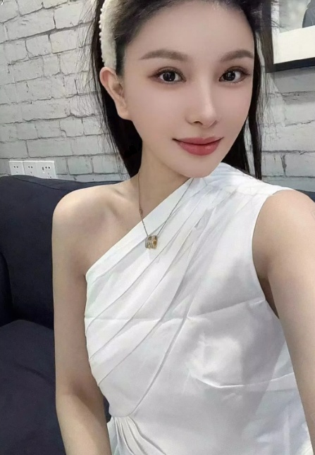 秦淮兼职大奶妹子