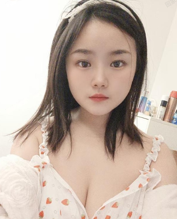 丰满D奶乳交好爽