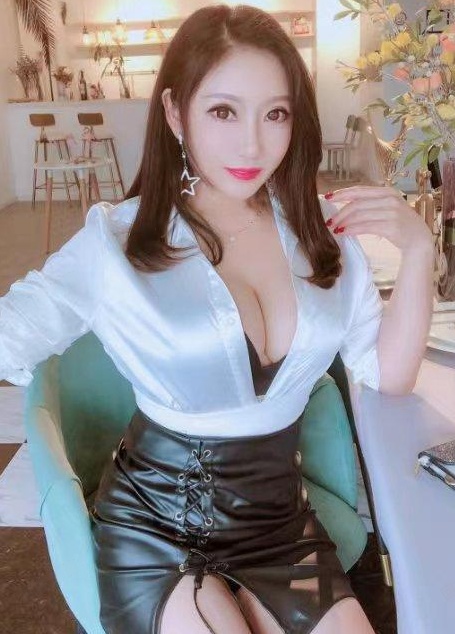 妩媚魅蓝姐姐