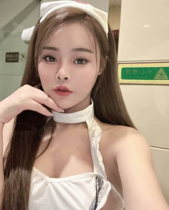 光谷制服小姐姐