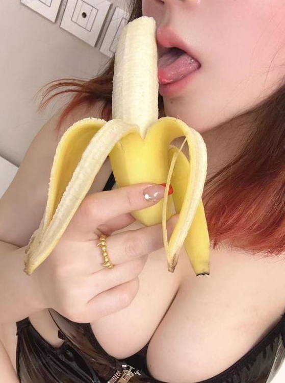 骚气荡女湿吻大波妹