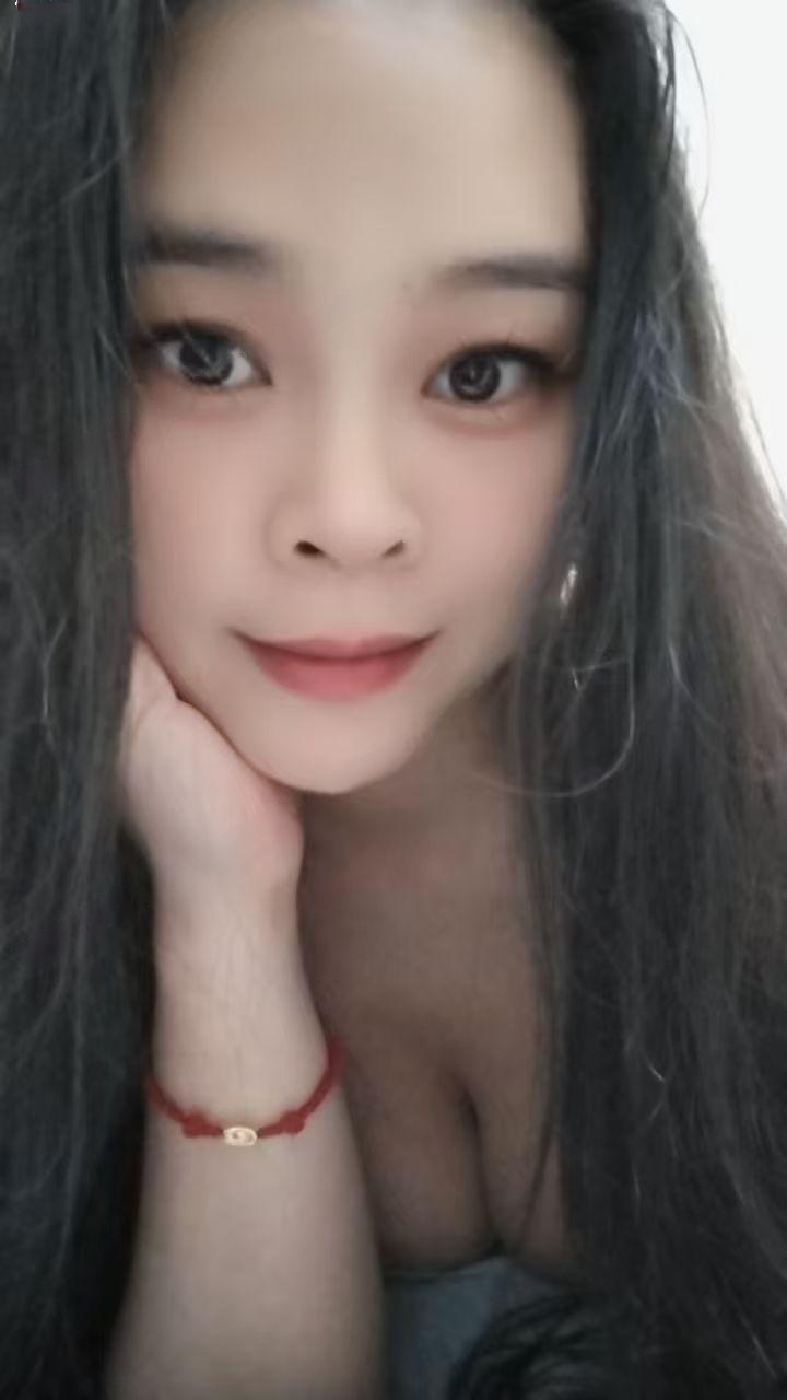 白云琳琳