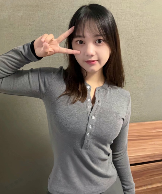 亭亭玉立小妹