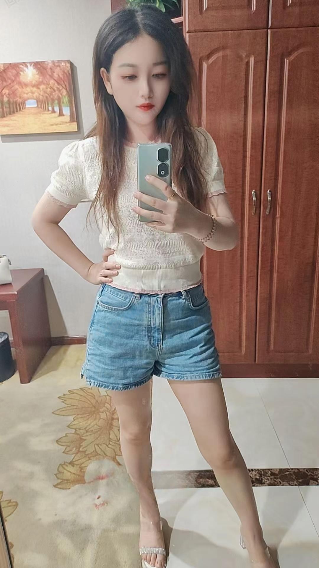 服务性价比还行的小姐姐