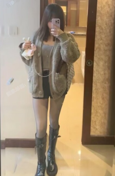 蜜桃美乳姐姐水嫩汁多活好