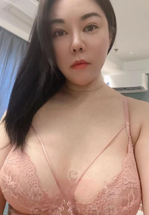 南京大屁股少妇