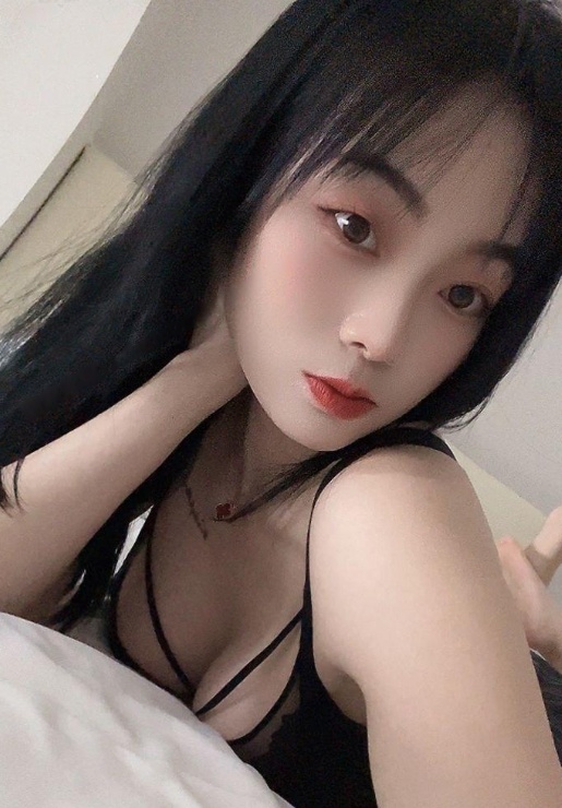 乐彩城性感御姐
