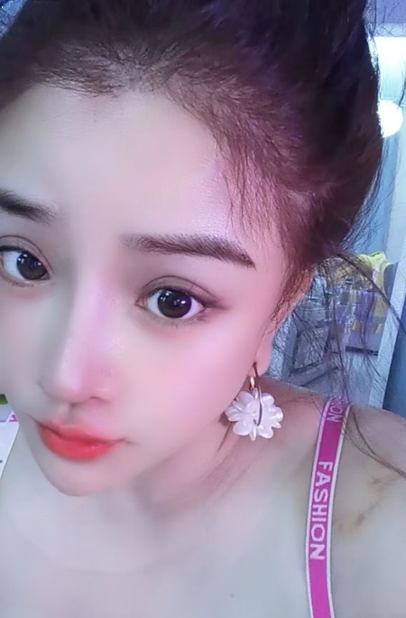 电视塔象牙公寓lisa