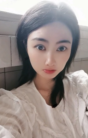 鼓楼黄金腰臀比娜娜