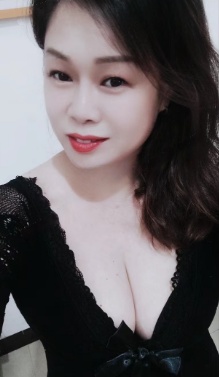 纯泻火大胸熟女