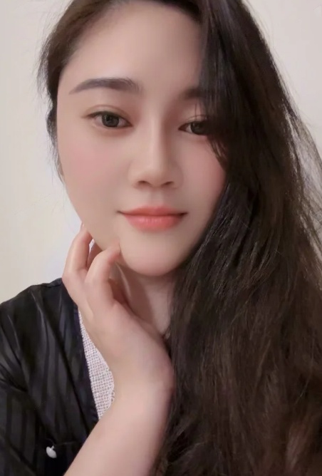 胸形很好看的小姐姐