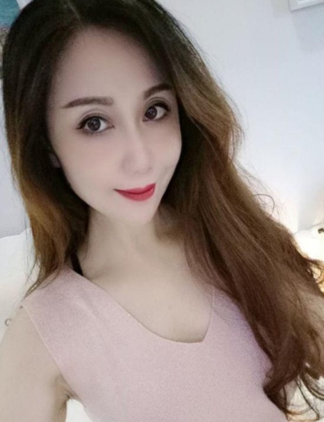 气质大长腿熟女姐姐