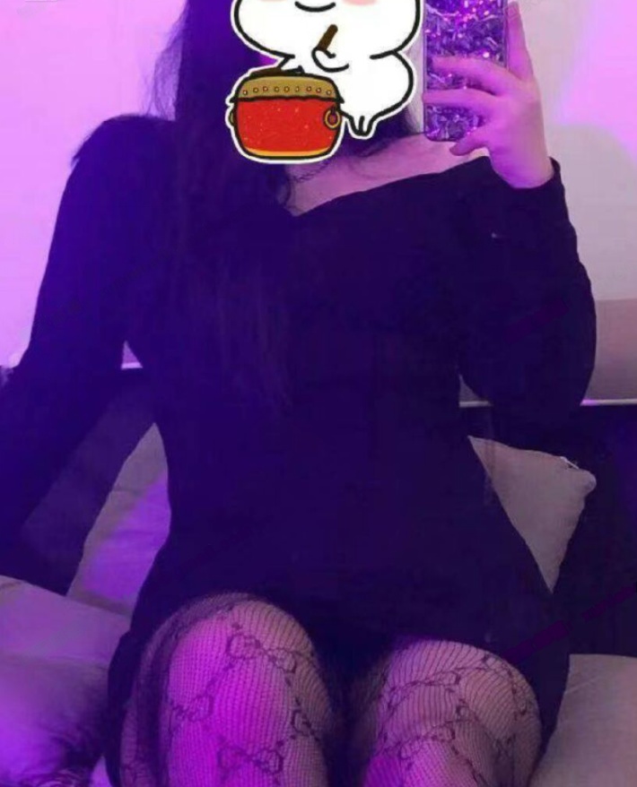 潮喷巨乳坦克