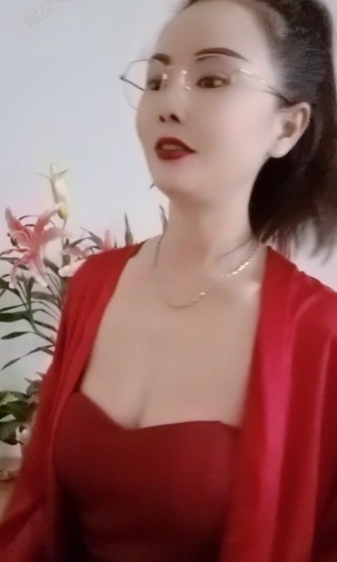 汉阳钟家村小姐姐