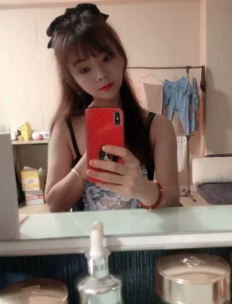 服务很会调情的小玉儿