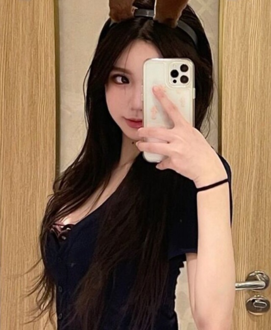 火辣性感嫩妹长腿