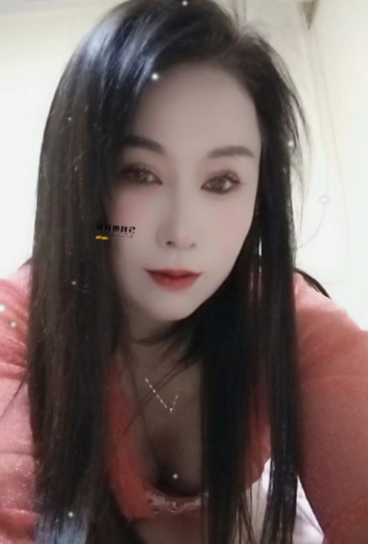 金水丝足少妇