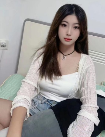 小店风韵少妇