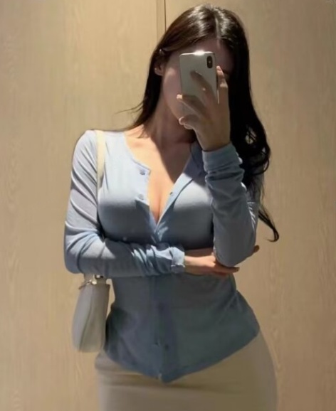 口暴少妇后入猛插