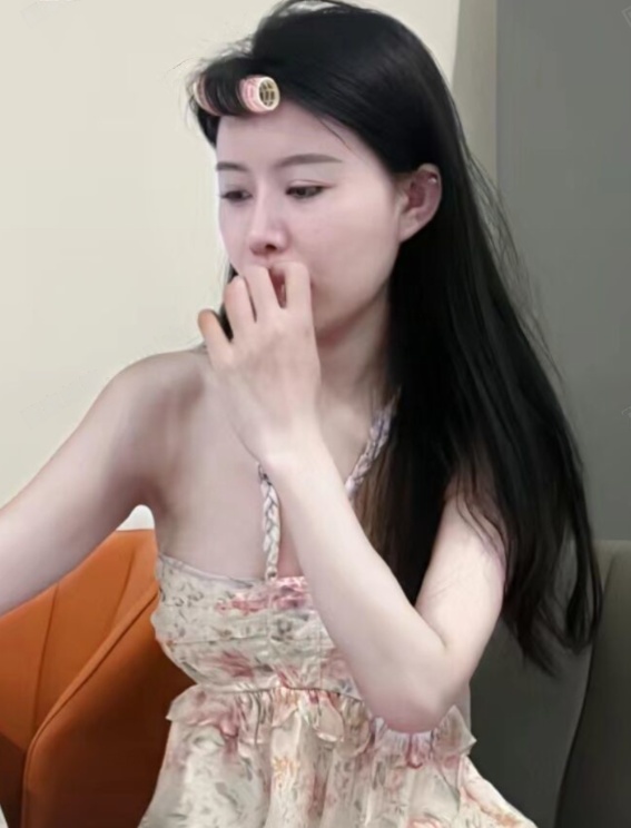 精品大奶妹子