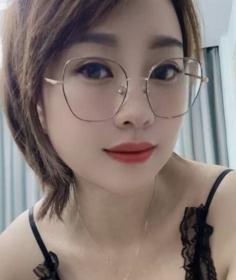 嘉定性感大胸美少妇