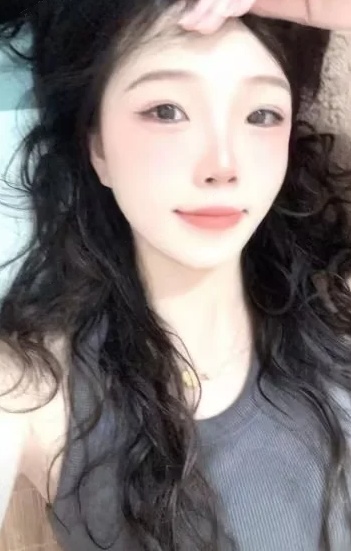 高挑丝袜少妇丝足
