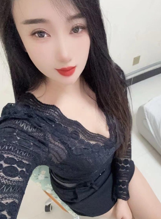 天然大胸，很性感上粉下嫩易潮