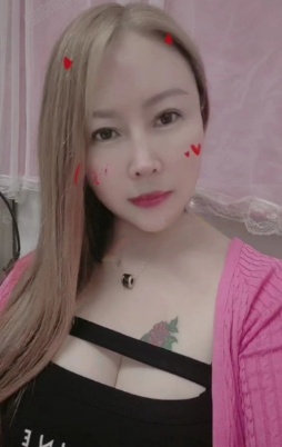 布吉美乳小姐姐