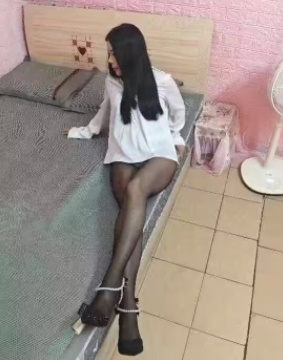 昌岗白虎熟女