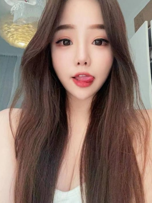 余姚大胸颜值妹子
