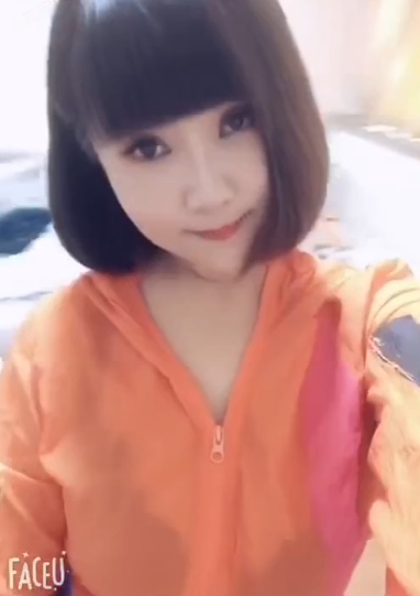 东北年轻短发少妇