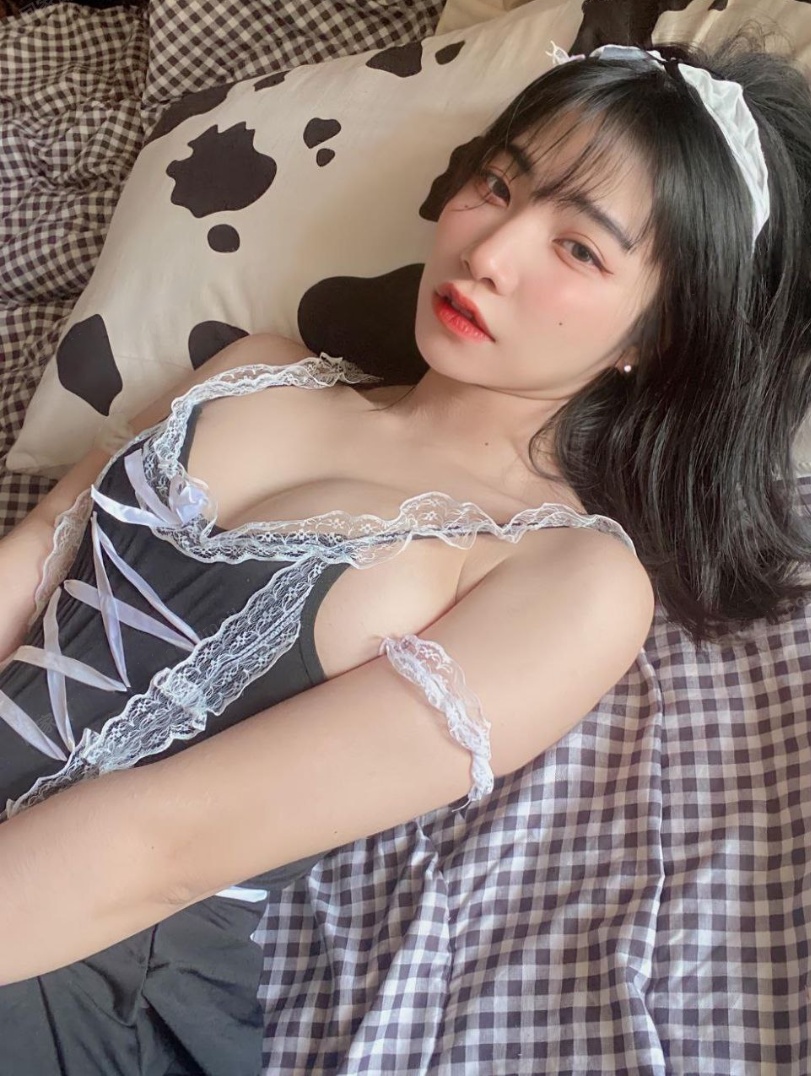 穿制服超主动风骚小妹