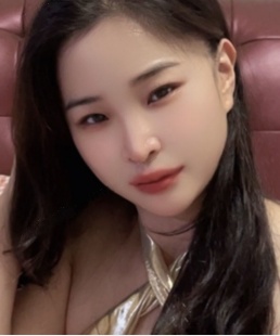 很骚很会玩的少妇姐姐
