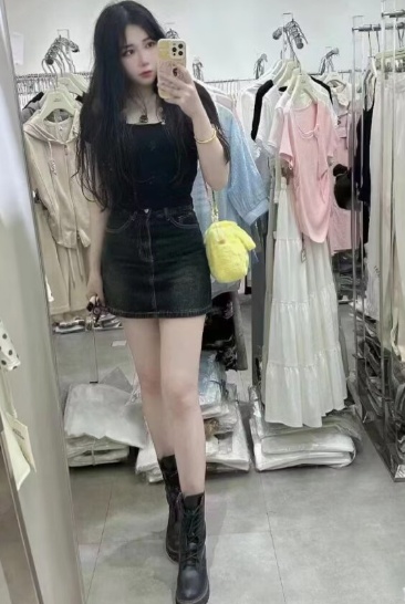 大眼睛凯丽