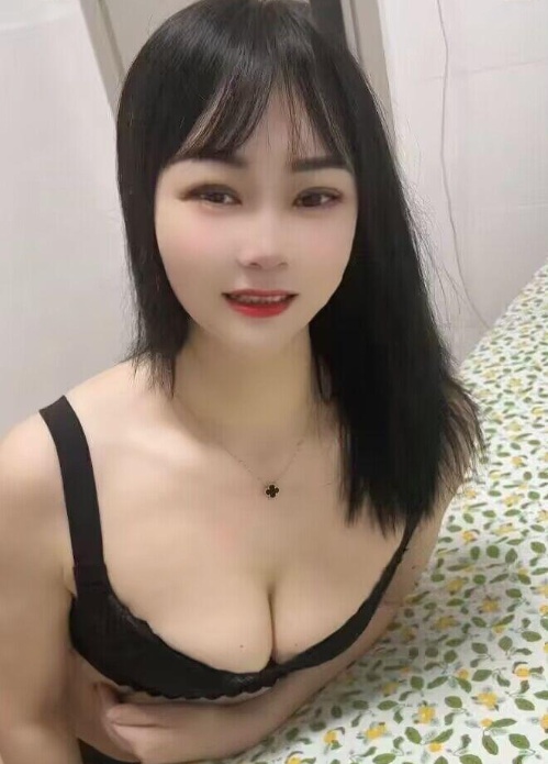 服务型韵味少妇