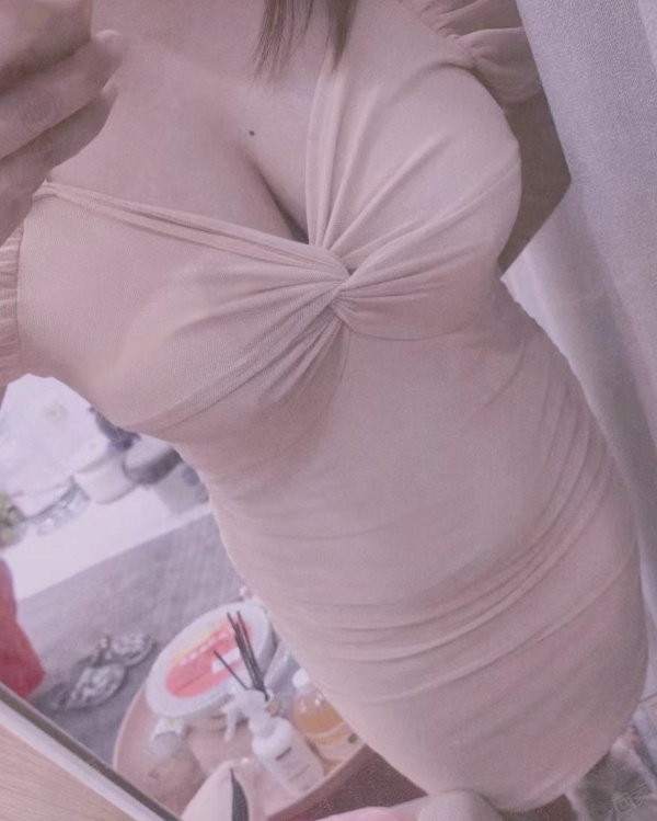 宝山大奶子蔡姐