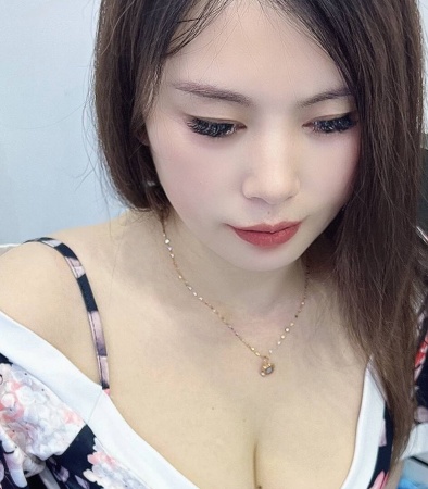 天河性感大奶姐姐