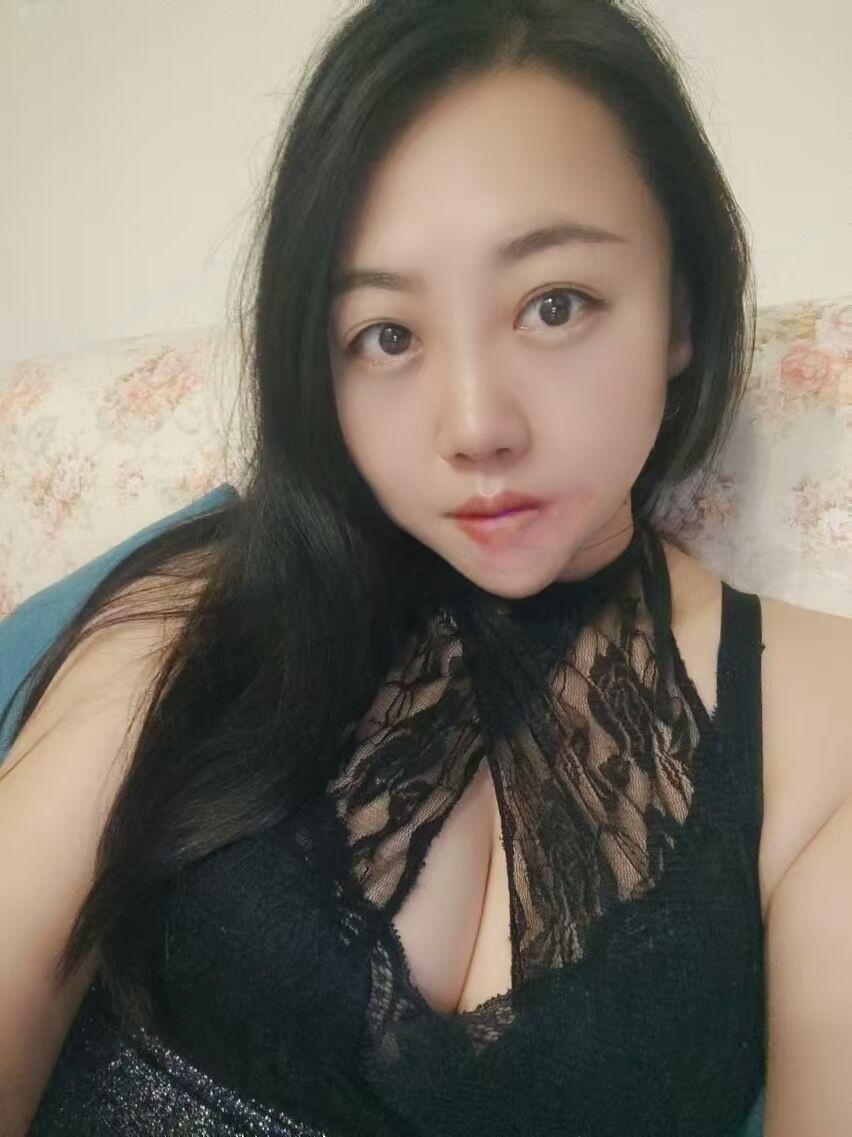 奥园服务型骚少妇