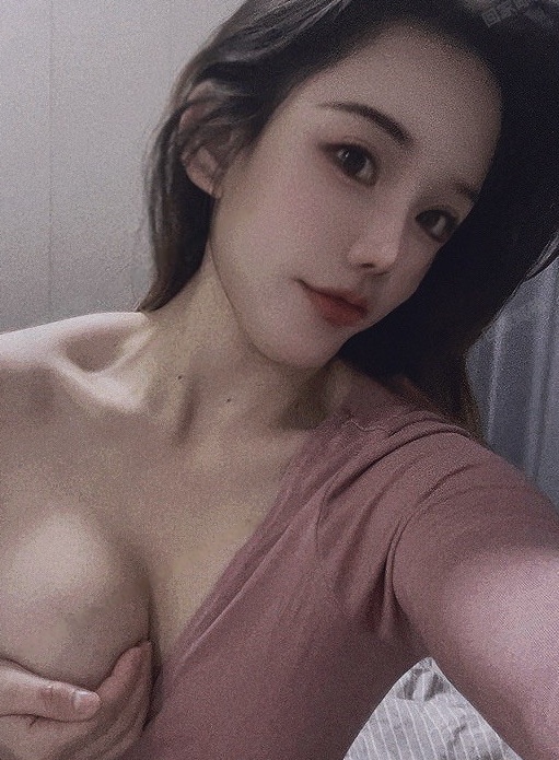 家住普陀的大胸妹