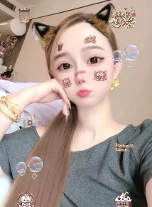 大眼可三通萌妹