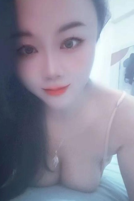 巨乳少妇依依