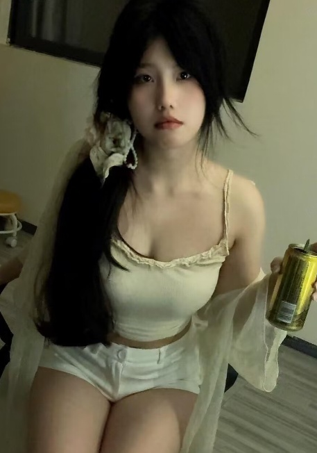 乖巧甜妹小萌萌