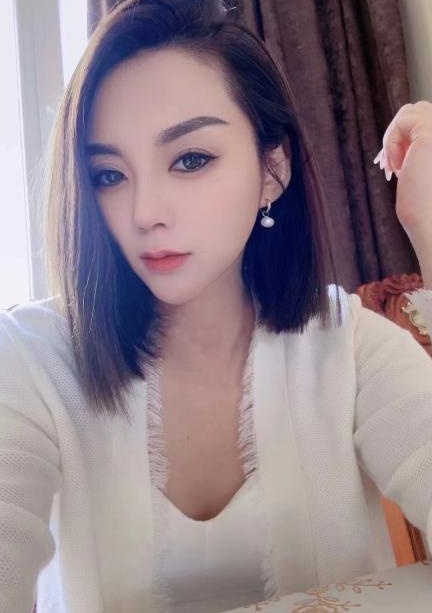 少妇梓涵