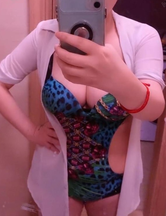 嘉定哇塞大胸妹